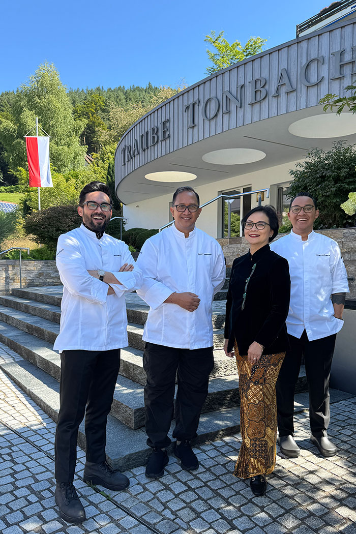Chef Degan Septoadji and his team at Schwarzwaldstube, marking the return of Indonesian cuisine to the Black Forest.