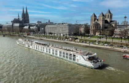 Riverside Debussy sails along the Rhine, passing Cologne’s iconic cathedral.