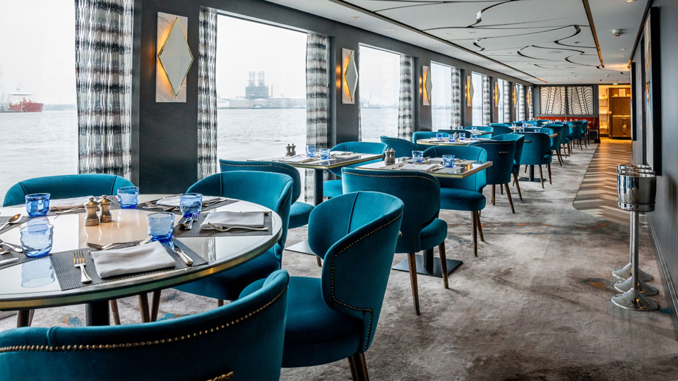 Elevated cuisine, premium wines and personalised service are central to Riverside's luxury river cruising experience.