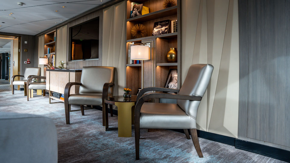 Elevated cuisine, premium wines and personalised service are central to Riverside's luxury river cruising experience.